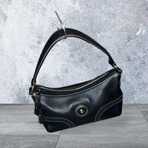 VINTAGE Dooney & Bourke Pebbled Black Leather Purse Shoulder Bag